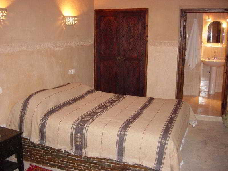 ホテル Kasbah Imdoukal Nkob エクステリア 写真